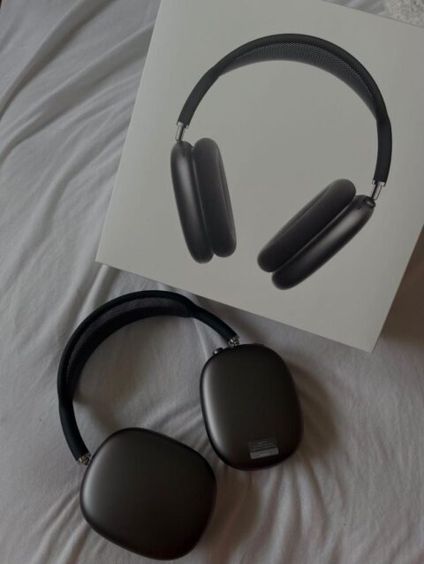 P9 headset