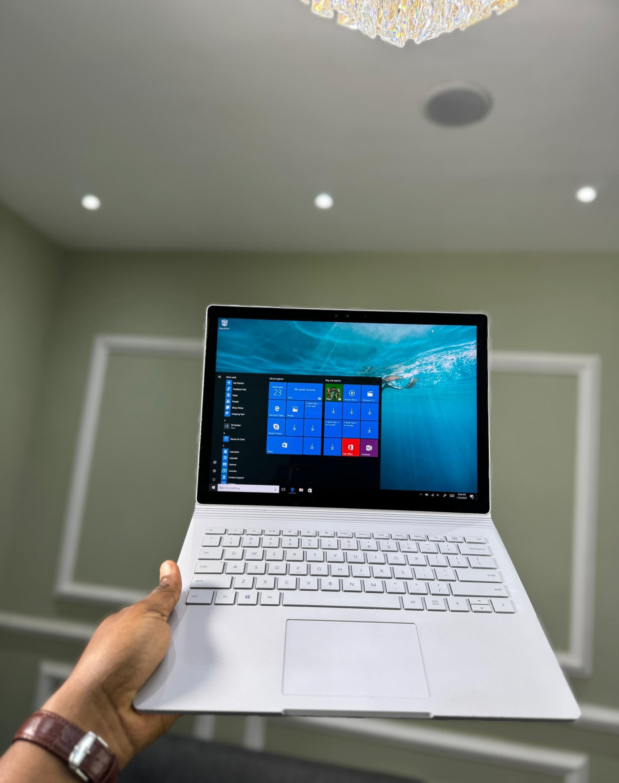 GAMING MICROSOFT SURFACE 2 in 1 TOUCHSCREEN - Image 3