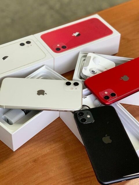 iPhone 11 128GB UK Used / Fresh in Box