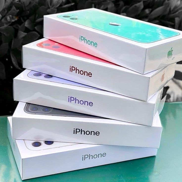iPhone 11 128GB UK Used / Fresh in Box