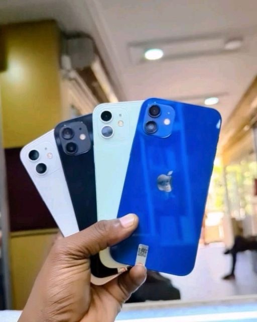 iPhone 12 128GB UK Used / Fresh in Box