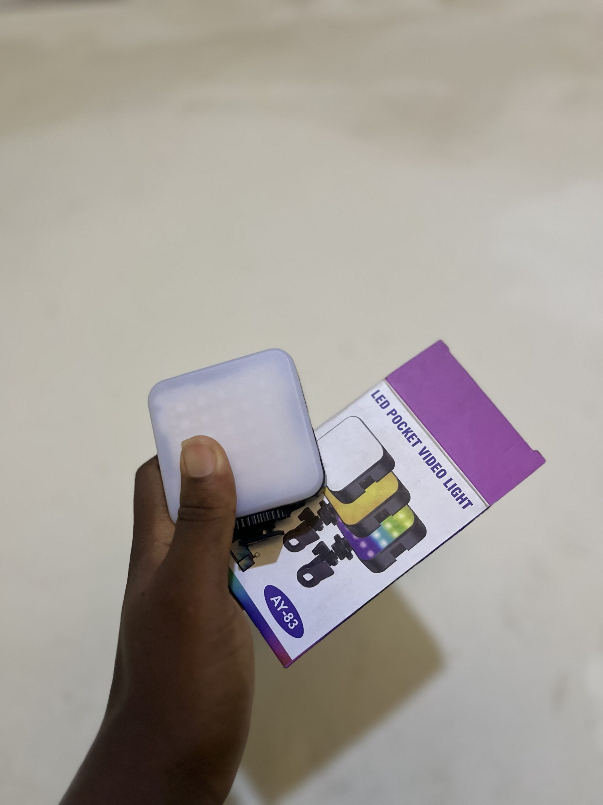 Mini tripod stand light