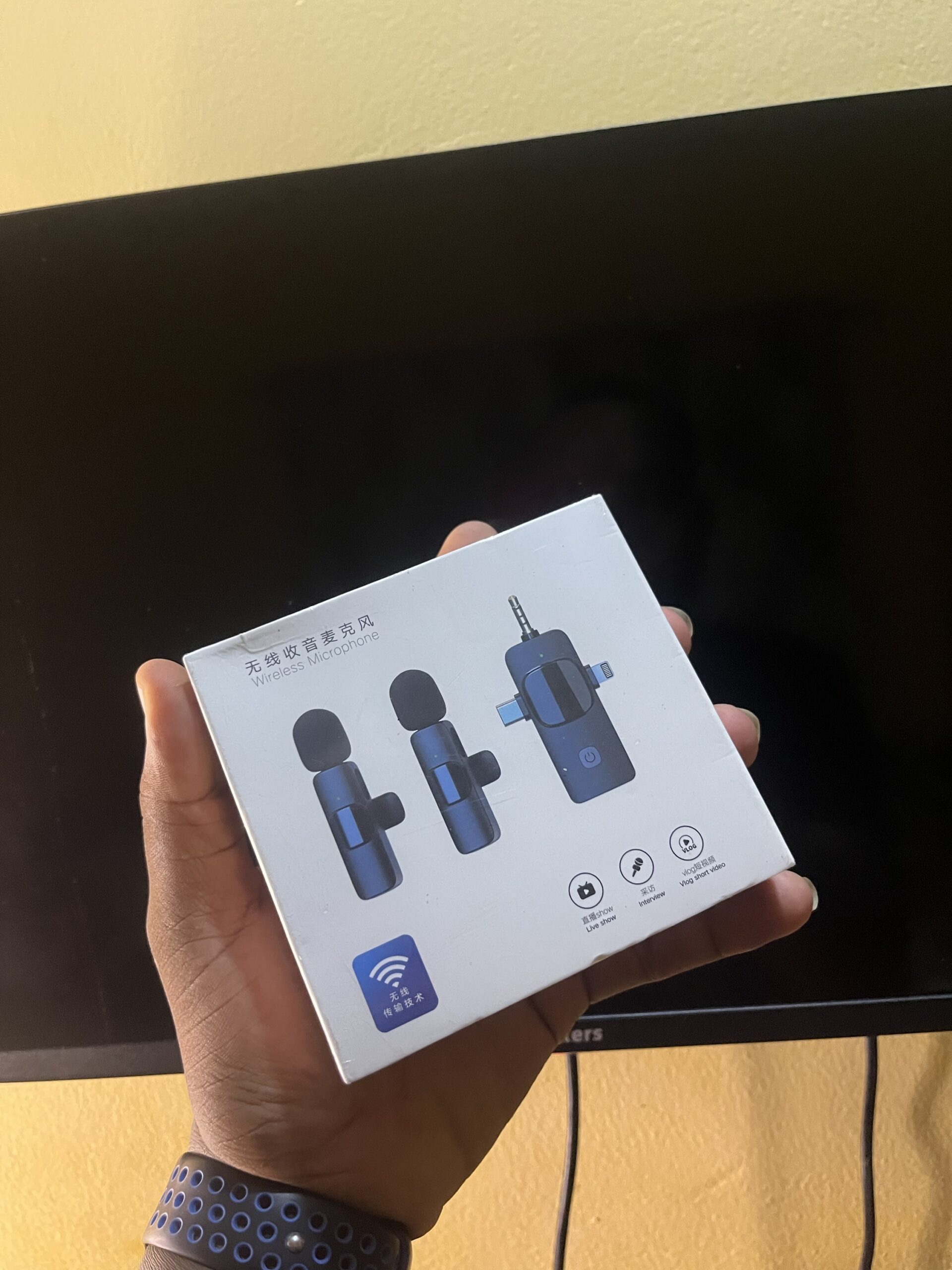 Dual Wireless Microphone Kit