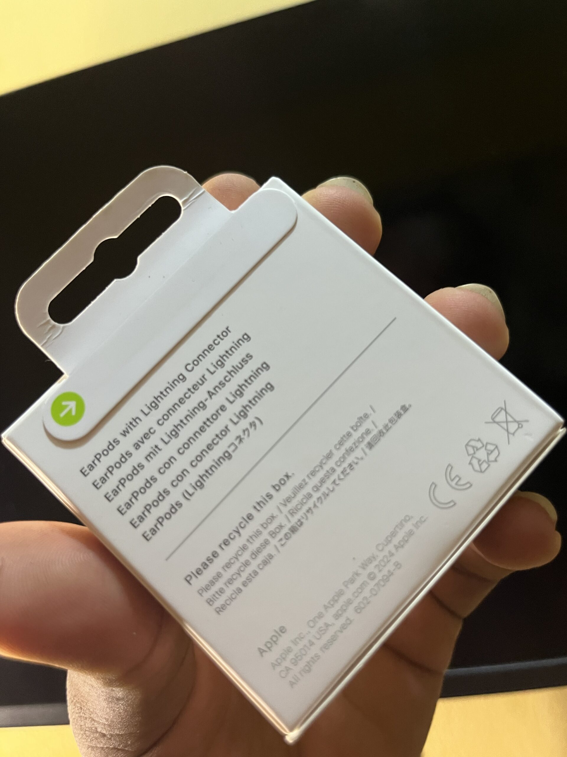 Original iPhone Ear Phones - Image 3