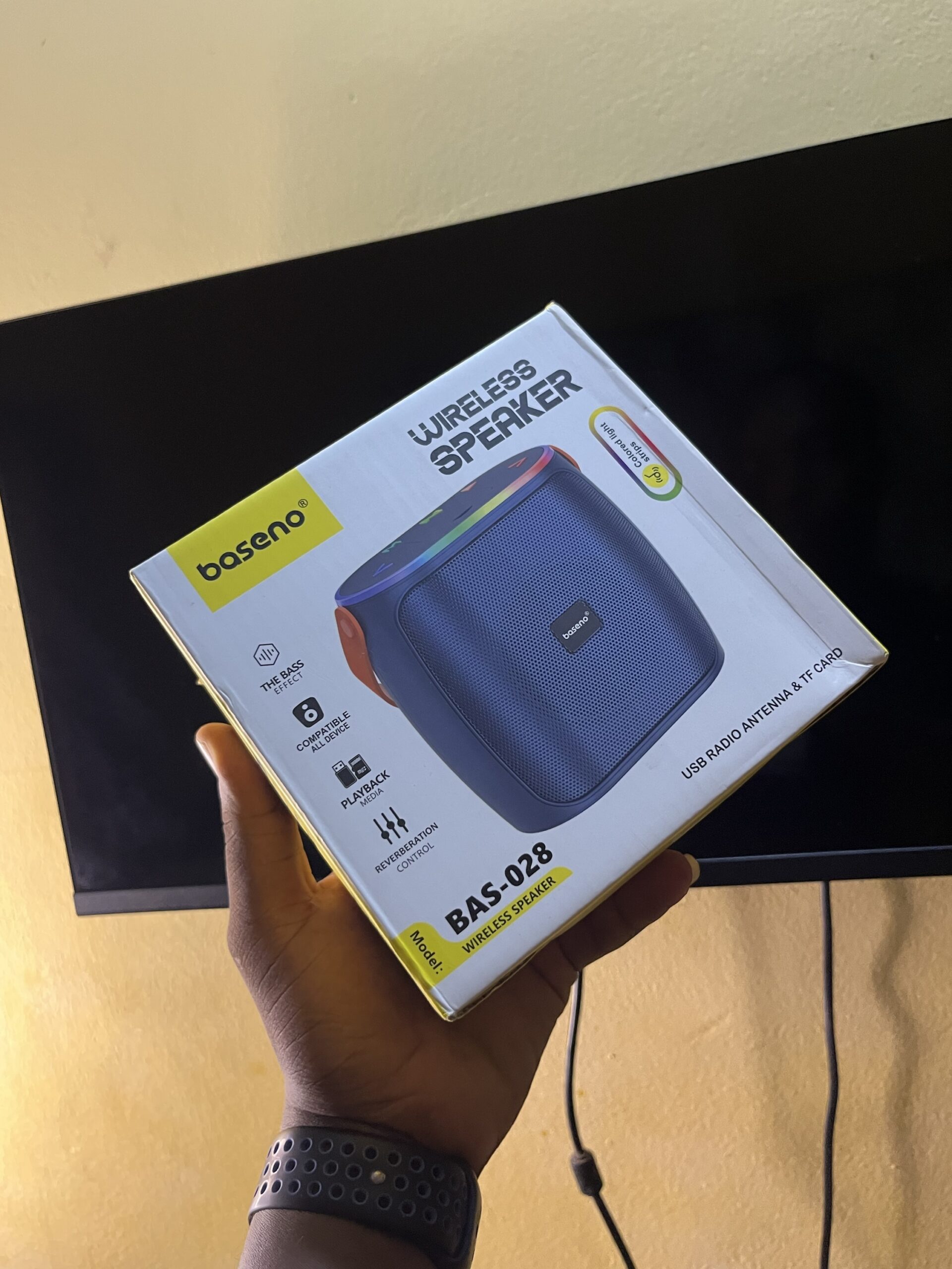 BASE WIRELESS SPEAKER